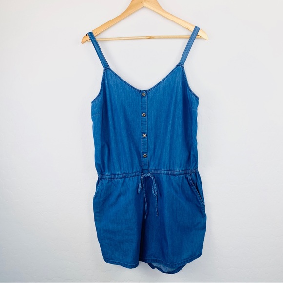 Old Navy chambray tie waist button up romper large - Picture 2 of 10